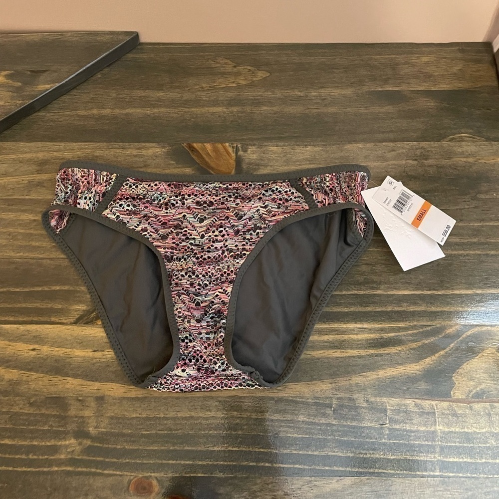 🔥Becca small bikini bottoms